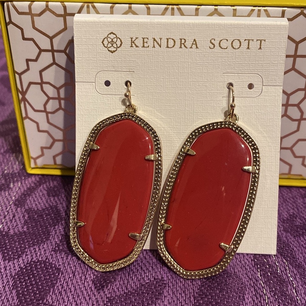 Danielle Gold Drop Earrings in Gold Glass